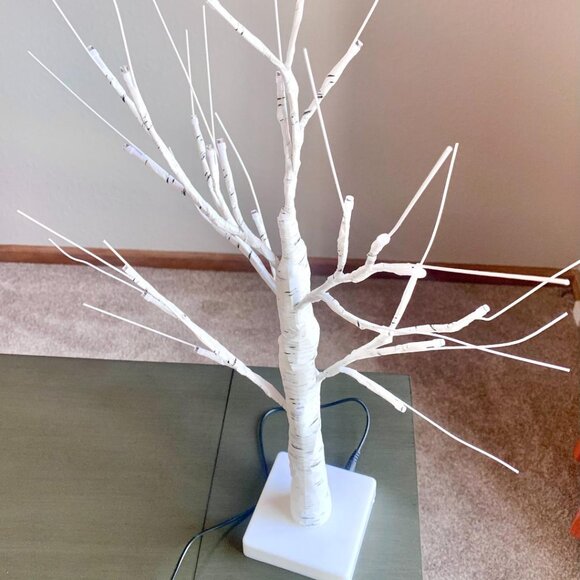 23"T USB Plug-in Battery Holiday LED Multicolor Lighted Poseable Birch Tree New - Picture 7 of 7